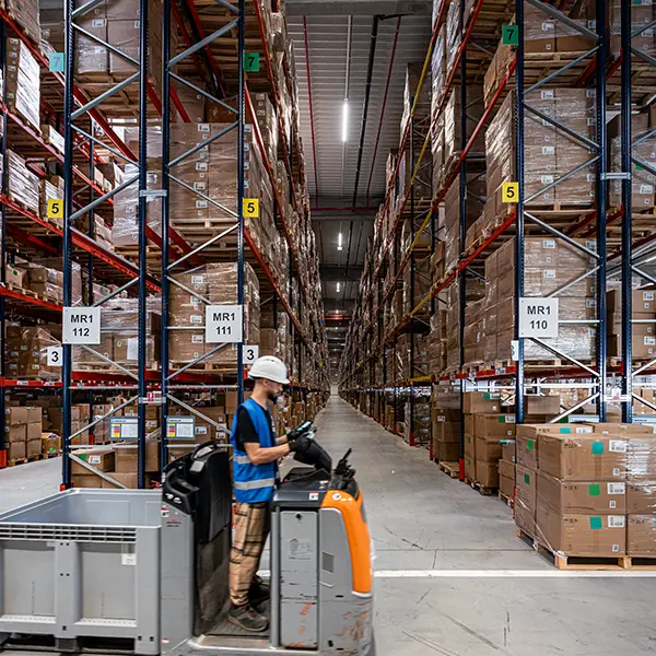 automatische Verarbeitung eingehender Waren